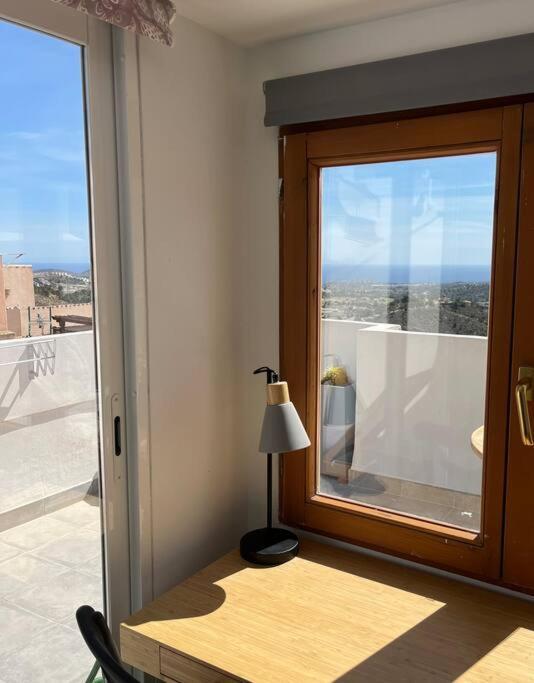 Apartament Stunning Mountain And Sea Views *