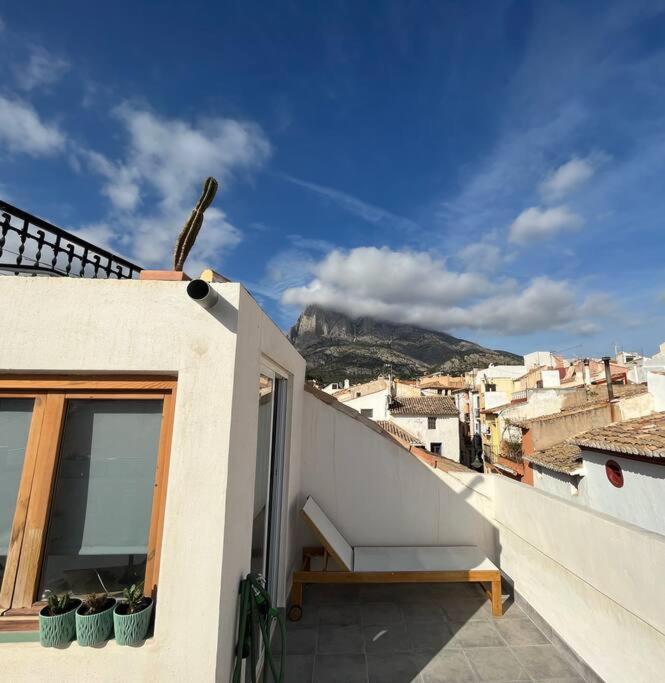 Stunning Mountain And Sea Views